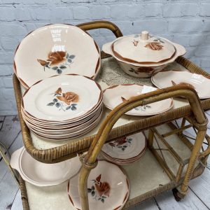 Service 25 pièces Digoin Sarreguemines 9181motif rose