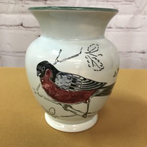 Vase Gien france décoré à la main le bouvreuil, le tarin